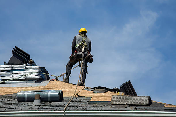 Professional Gutter Installation technician working in Gladeville, TN